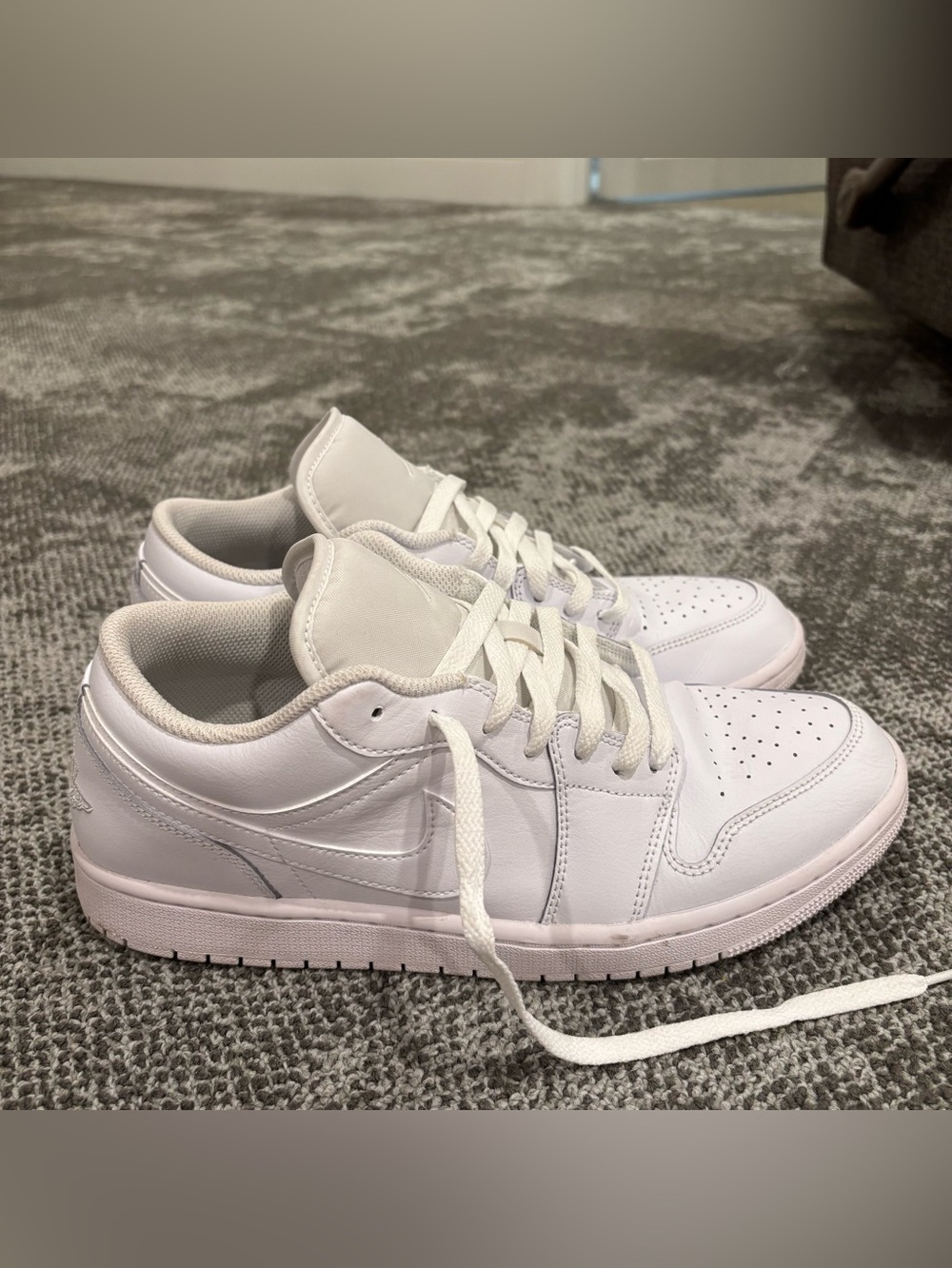 Jordan 1 Low Triple White Sneakers Mens U.S. 10
